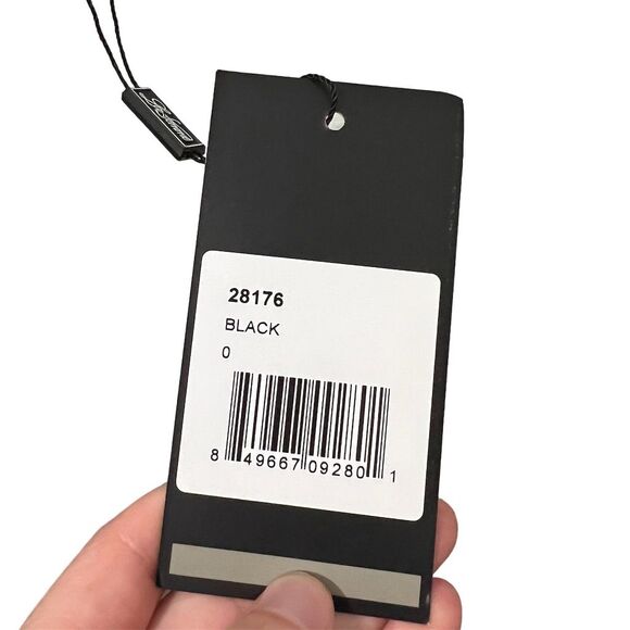 La Femme Women's Black One-Shoulder Formal Gown Size 0 Long Dress - Picture 4 of 6